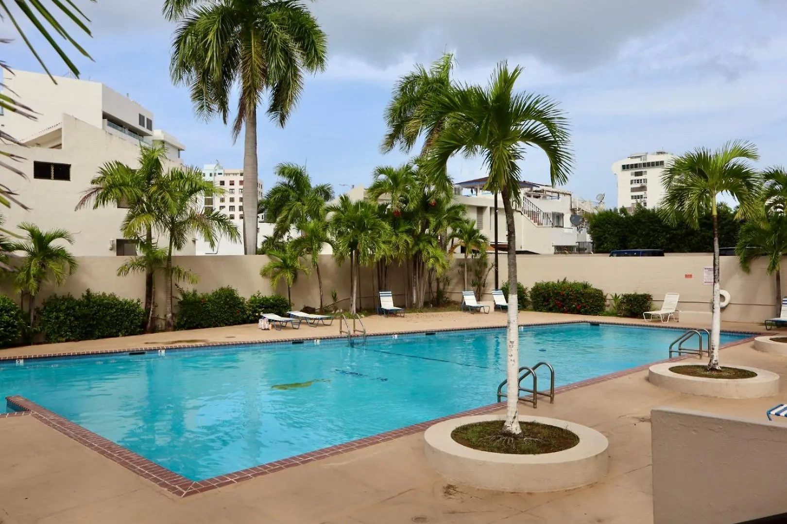 Downtown Isla Verde Luxe Apartment With Pool سان خوان